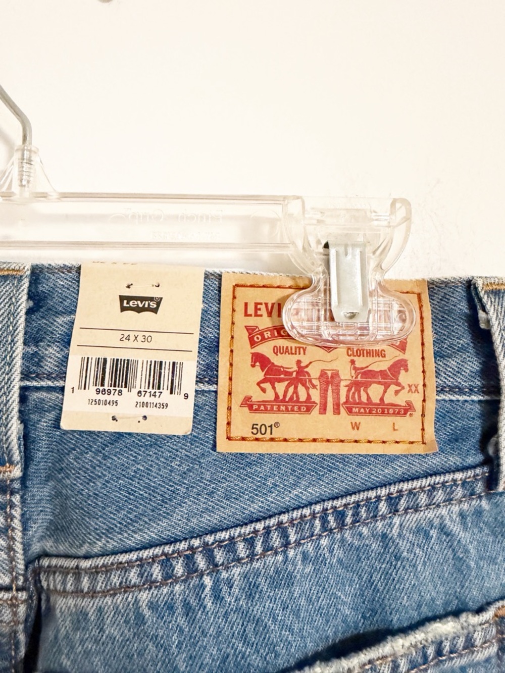 Levi's 501 Original Fit Light Wash Straight Leg Button Fly Jeans 24x30 - Picture 5 of 9